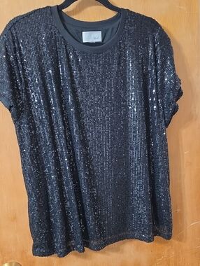 Cupio Black Sequin Short Sleeve Tee